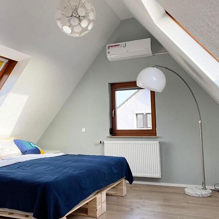 Gemuetliche 2 Zimmerwohnung Mit Tv Und Wlan Wendlingen Exterior foto
