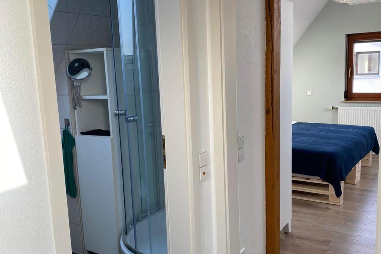 Gemuetliche 2 Zimmerwohnung Mit Tv Und Wlan Wendlingen Exterior foto